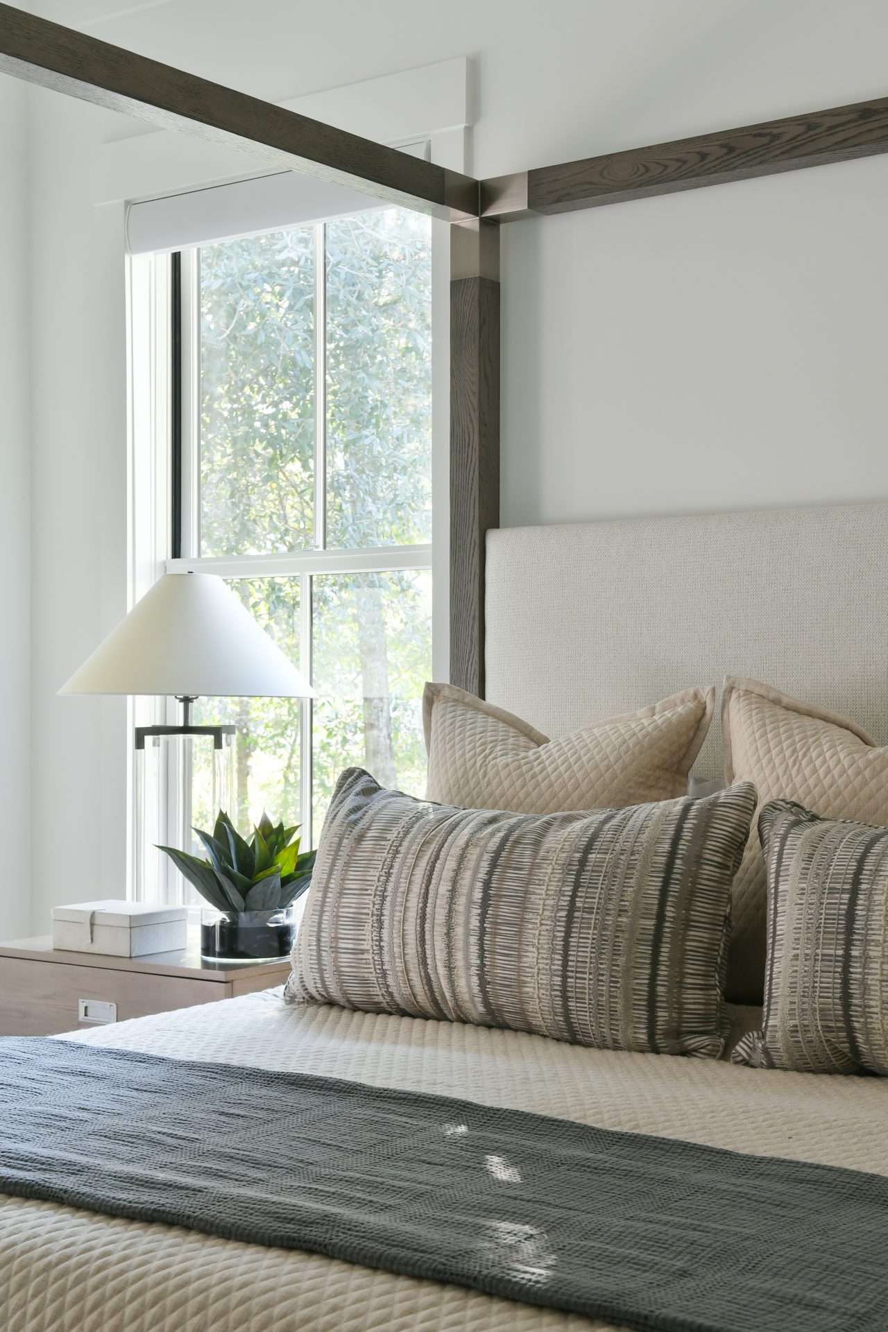 Flicker Street Bed
