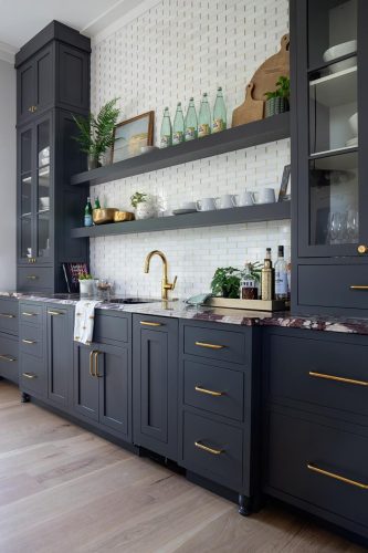Eagle Lane Sink & Cabinets