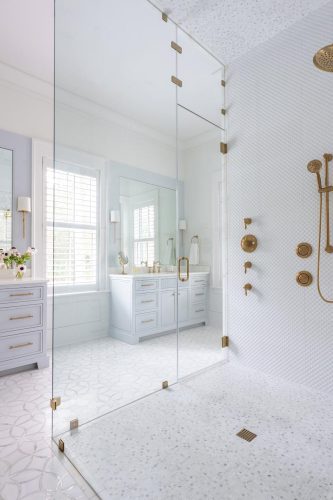 Old Bluff Road bathroom 1