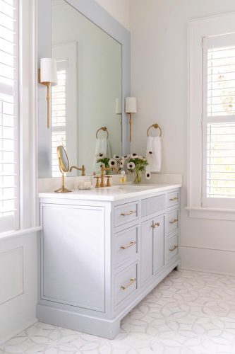 Old Bluff Road bathroom 1 vanity