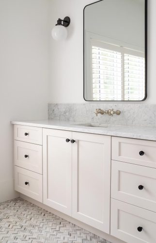 Boone Hall White Bathroom