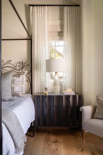 Parader Circle bedroom 2