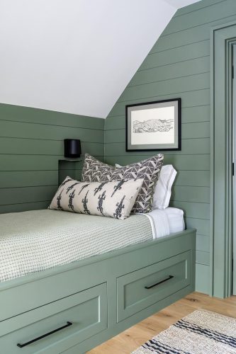 Palmetto Bluff Road Green Bedroom