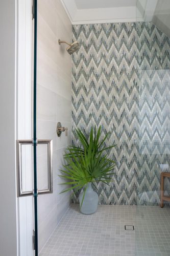 Wintercrest patterned shower