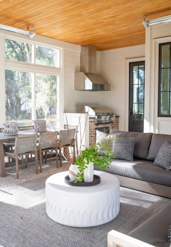 Quayside sunroom lounge
