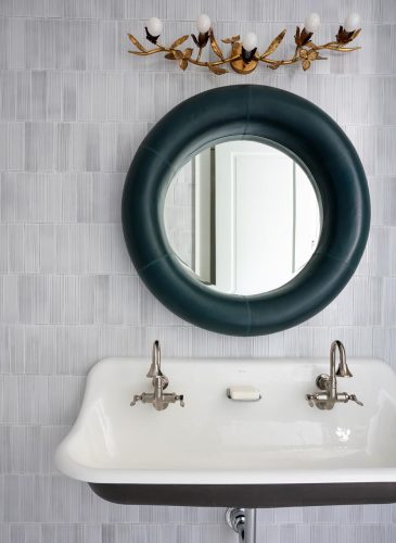 Eagle Lane Single Sink Bathroom